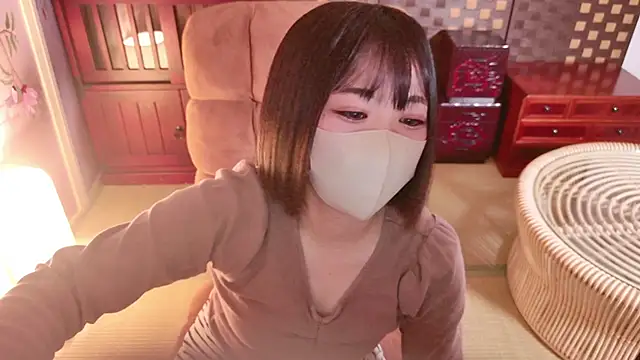Minami San online show from 25, 2, 2025