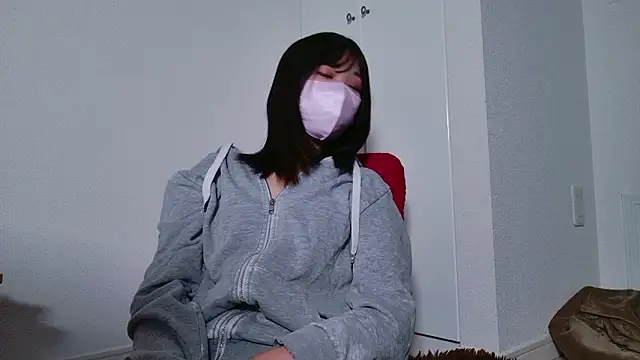 Minami San online show from 25, 9, 2025