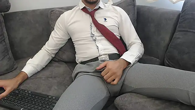 Naughtb0y online show from 10, 9, 2025