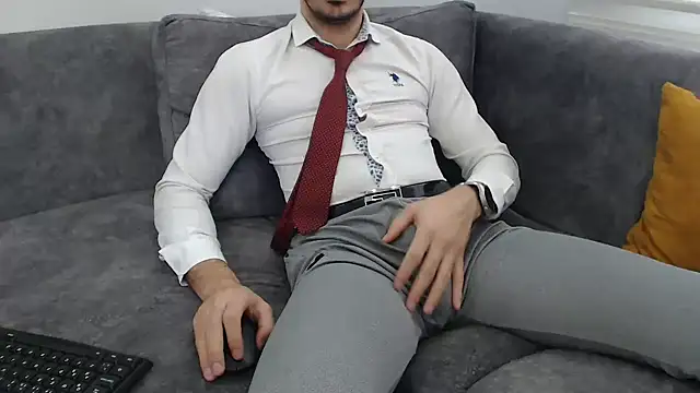 Naughtb0y online show from 5, 2, 2026