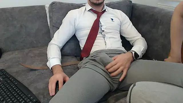 Naughtb0y online show from 7, 2, 2026