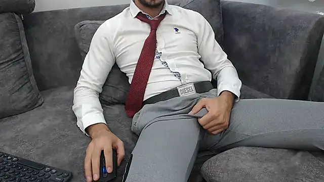 Naughtb0y online show from 12, 9, 2025