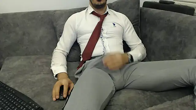 Naughtb0y online show from 4, 6, 2026