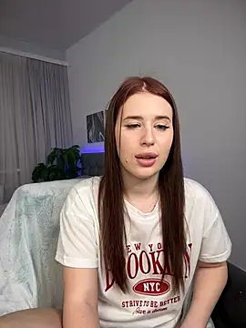 Milkissss online show from 2, 3, 2025