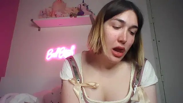 Icy  Diamond online show from 22, 4, 2026