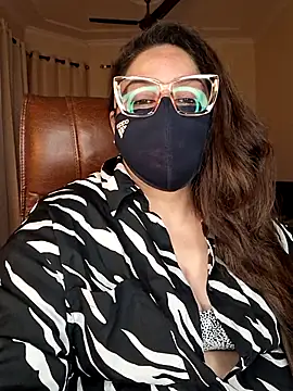 Snapshot of SEXY-Sardarni chatting on 9, 7, 2026 SEXY-Sardarni online show from 9, 7, 2026