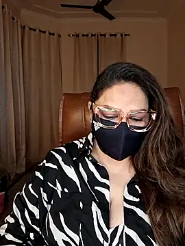 Snapshot of SEXY-Sardarni chatting on 13, 7, 2026 SEXY-Sardarni online show from 13, 7, 2026
