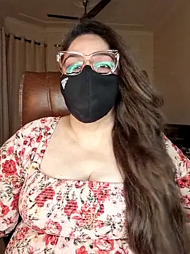Snapshot of SEXY-Sardarni chatting on 10, 6, 2026 SEXY-Sardarni online show from 10, 6, 2026