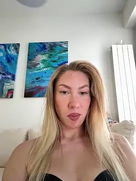 LuisaBecker online show from 7, 3, 2026