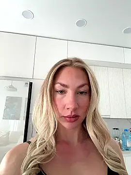 LuisaBecker online show from 10, 1, 2026