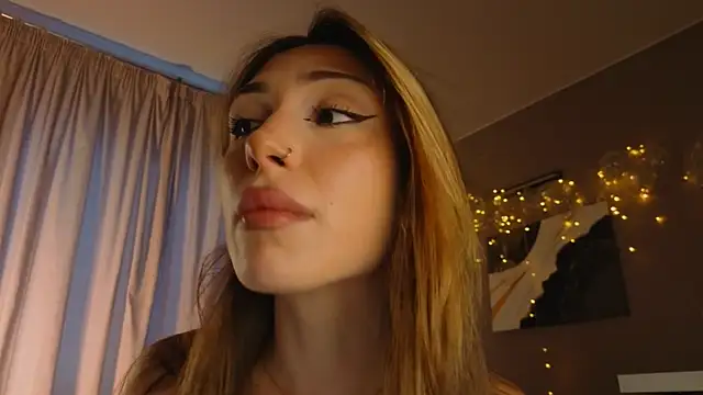 mollyyank online show from 4, 12, 2025