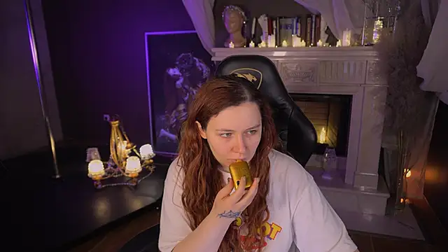 Snapshot of carolina_elf chatting on 22, 11, 2025 carolina elf online show from 22, 11, 2025