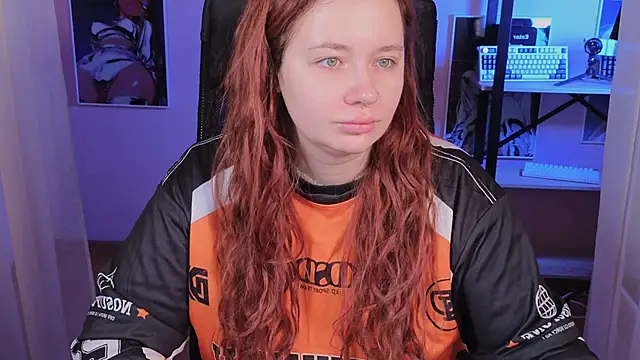 Snapshot of carolina_elf chatting on 29, 10, 2025 carolina elf online show from 29, 10, 2025