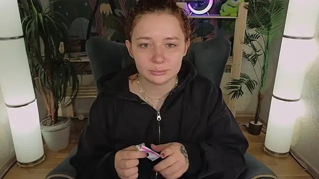 Snapshot of carolina_elf chatting on 16, 3, 2025 carolina elf online show from 16, 3, 2025