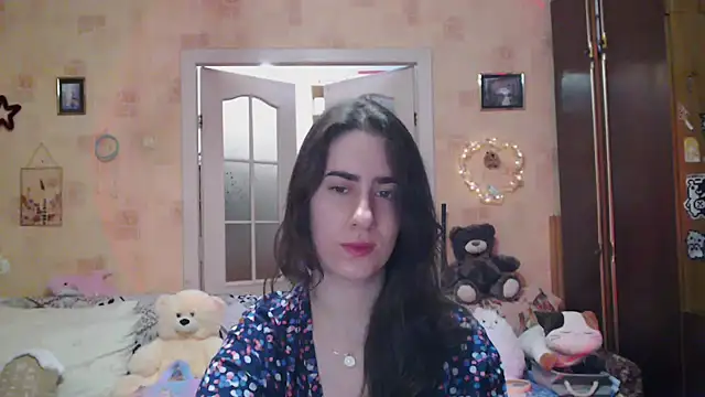 Snapshot of INELIKA chatting on 17, 9, 2025 INELIKA online show from 17, 9, 2025