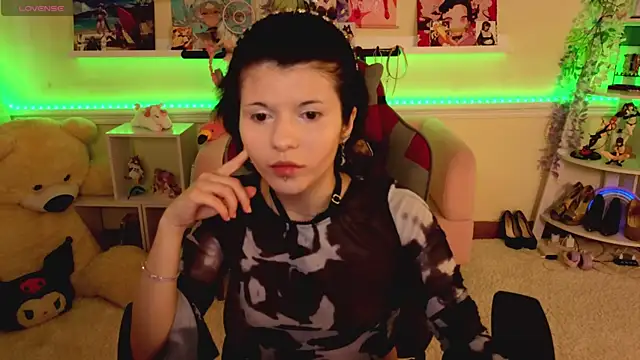 Snapshot of Katya_Zaitseva chatting on 5, 6, 2026 Katya Zaitseva online show from 5, 6, 2026