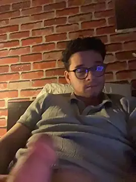 Snapshot of LTJ2021 chatting on 12, 11, 2025 LTJ2021 online show from 12, 11, 2025