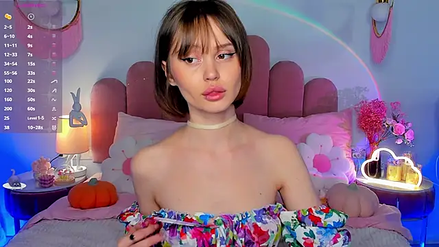 MaryLew online show from 17, 10, 2025