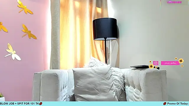 AlejaCruz  online show from 6, 3, 2025