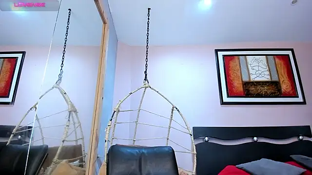  AlejaCruz  online show from 8, 3, 2026