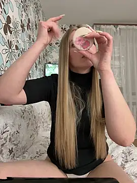 adel secret online show from 21, 4, 2026