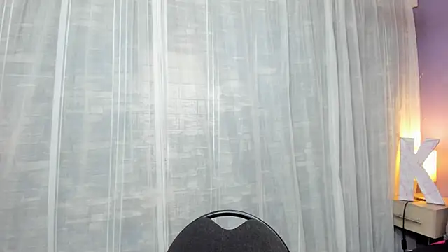 KatieGomez online show from 15, 4, 2026