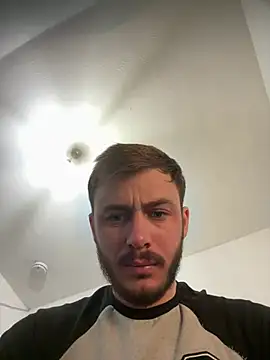 Snapshot of Julian128 chatting on 15, 3, 2025 Julian128 online show from 15, 3, 2025