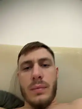 Snapshot of Julian128 chatting on 22, 2, 2025 Julian128 online show from 22, 2, 2025