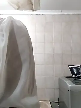 cleopatra-phaedra online show from 9, 1, 2026