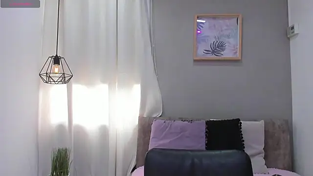  LaraMom  online show from 5, 12, 2025