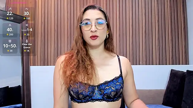  LaraMom  online show from 15, 7, 2026