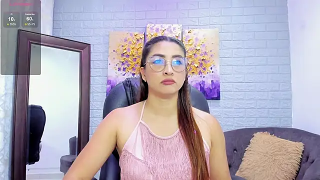  LaraMom  online show from 19, 11, 2025