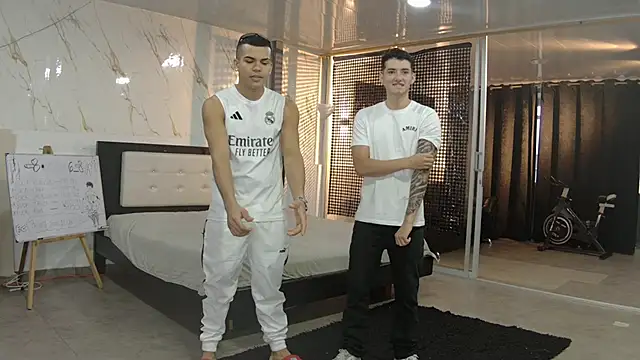 Snapshot of Boysgang_sex chatting on 19, 5, 2026 Boysgang sex online show from 19, 5, 2026