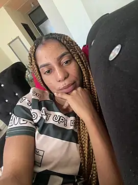 Snapshot of Amarantha_love69 chatting on 11, 6, 2026 Amarantha love69 online show from 11, 6, 2026