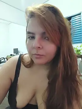 Snapshot of Bruninha_Hot10 chatting on 1, 6, 2026 Bruninha Hot10 online show from 1, 6, 2026