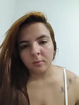 Snapshot of Bruninha_Hot10 chatting on 5, 6, 2026 Bruninha Hot10 online show from 5, 6, 2026