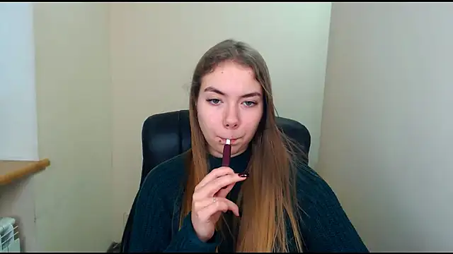 zoey deuttch online show from 2, 12, 2024