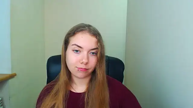 zoey deuttch online show from 13, 10, 2025