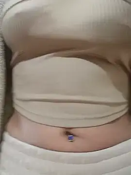 Snapshot of tiffani__love chatting on 15, 7, 2026 tiffani love online show from 15, 7, 2026