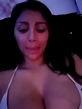 tiffani  love online show from 8, 11, 2025