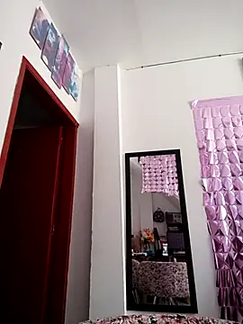 tiffani  love online show from 20, 9, 2025
