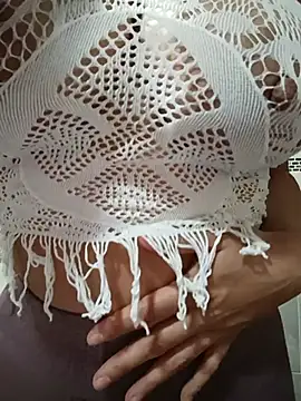 Snapshot of tiffani__love chatting on 5, 7, 2026 tiffani love online show from 5, 7, 2026