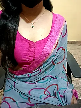 Snapshot of Nithya_05 chatting on 16, 10, 2025 Nithya 05 online show from 16, 10, 2025