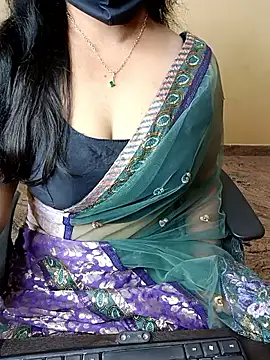 Snapshot of Nithya_05 chatting on 3, 12, 2025 Nithya 05 online show from 3, 12, 2025