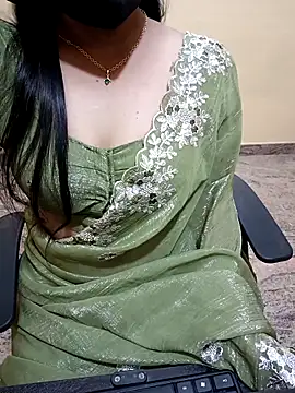 Snapshot of Nithya_05 chatting on 15, 10, 2025 Nithya 05 online show from 15, 10, 2025