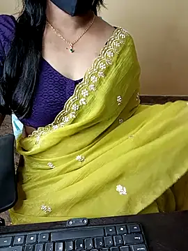 Snapshot of Nithya_05 chatting on 1, 12, 2025 Nithya 05 online show from 1, 12, 2025