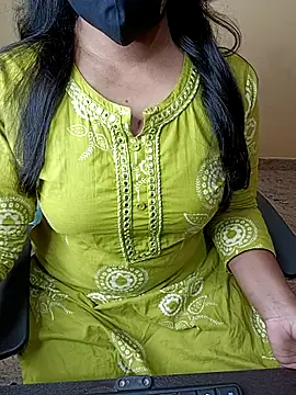 Snapshot of Nithya_05 chatting on 2, 12, 2025 Nithya 05 online show from 2, 12, 2025