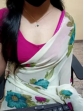 Snapshot of Nithya_05 chatting on 20, 9, 2025 Nithya 05 online show from 20, 9, 2025