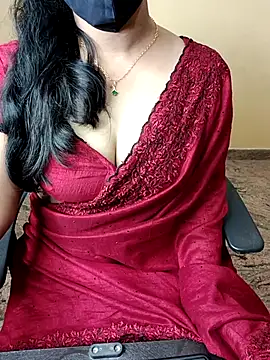 Snapshot of Nithya_05 chatting on 25, 11, 2025 Nithya 05 online show from 25, 11, 2025