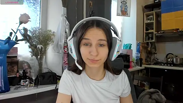  Nika Kik online show from 15, 4, 2026